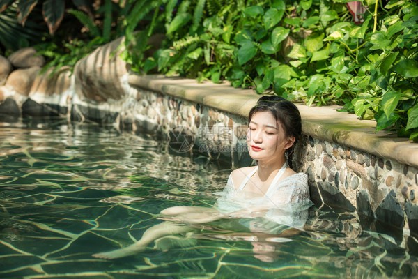 汉口蒸桑拿馆，一蒸解千愁，你的健康小助手！